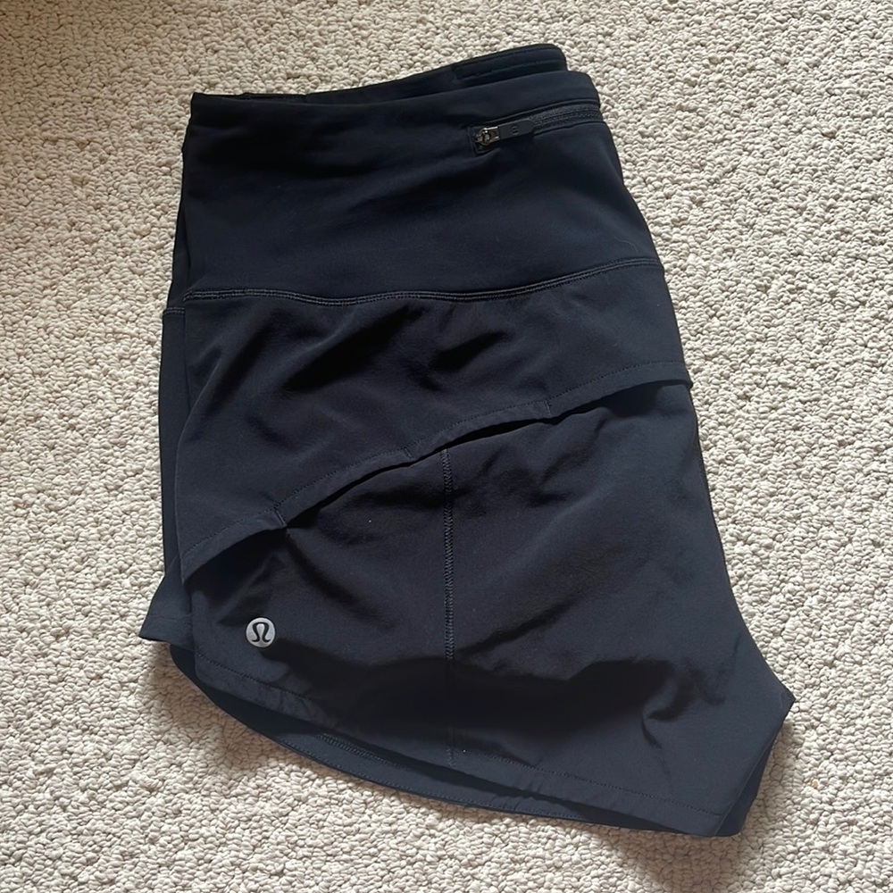 Lululemon Speed Up Short 4” LIKE NEW!